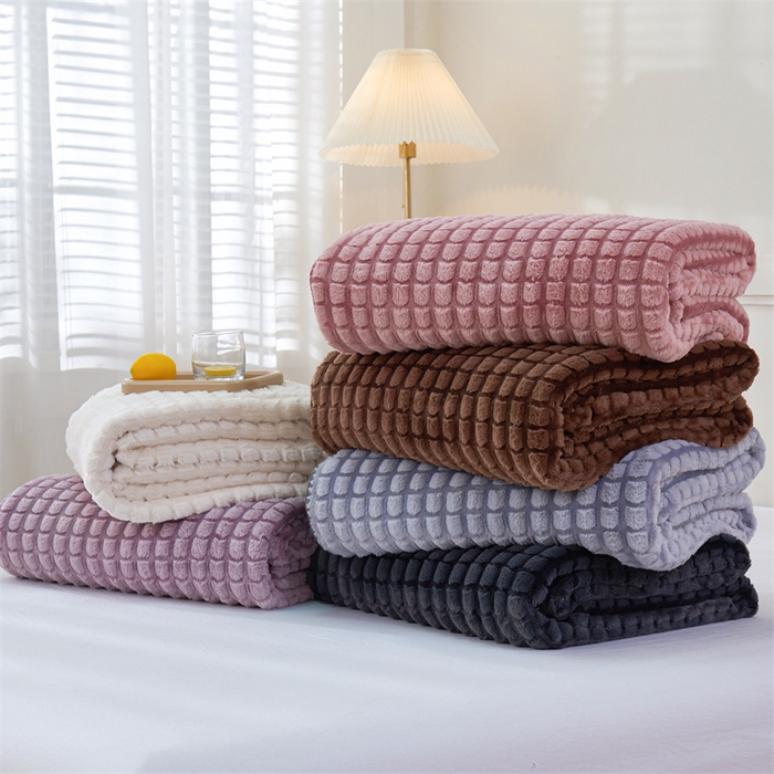 91家纺网 家纺一手货源 找家纺 （总）馨米莱家纺2025新款提花兔毛复合毯