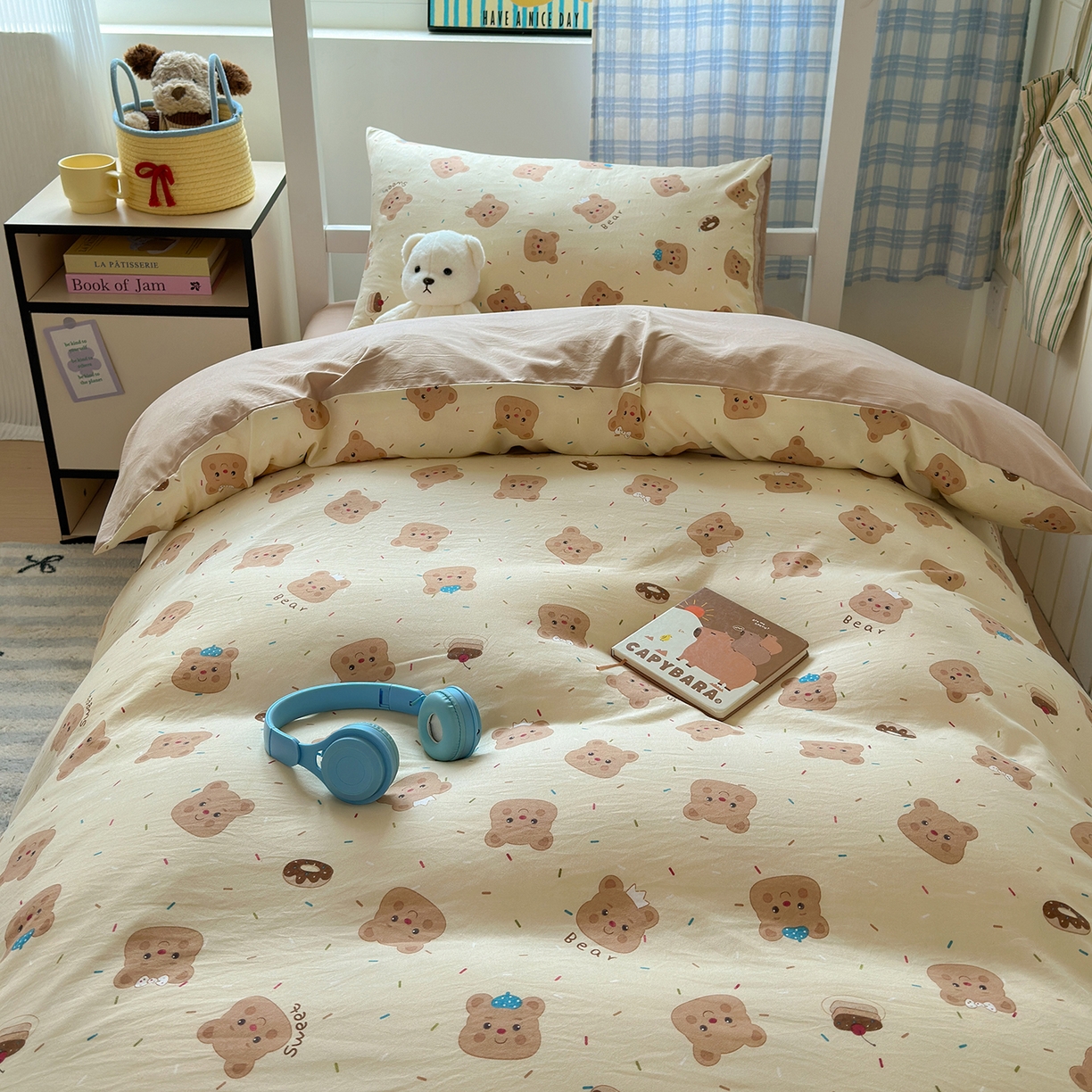 91家纺网 家纺一手货源 找家纺 沐芷 2025 开学季学生宿舍三件套 水洗棉四件套被套床单 黄油小熊