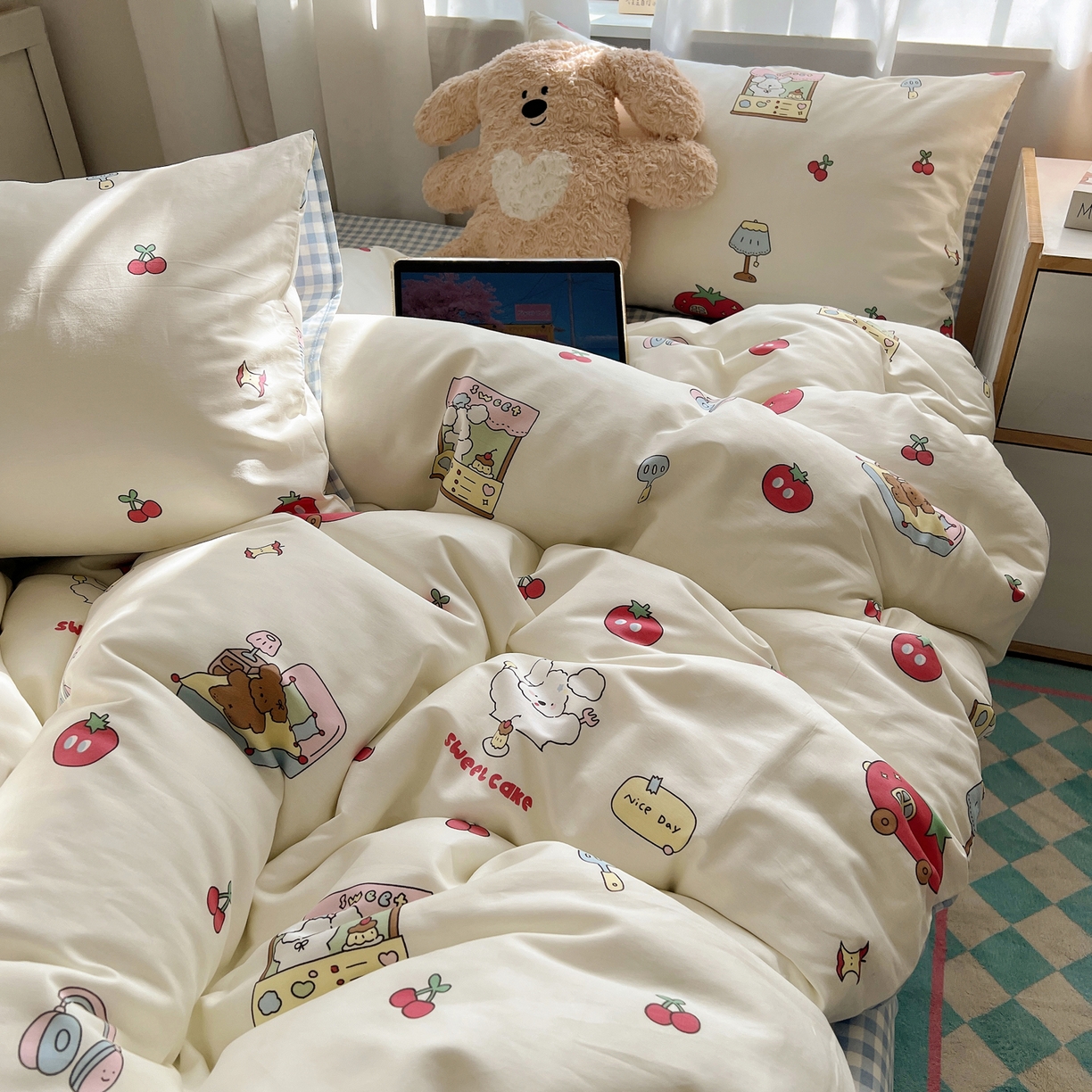 91家纺网 家纺一手货源 找家纺 六巷胡同 2025新款INS卡通减龄可爱风全棉四件套（开学季系列） 狗狗甜品屋