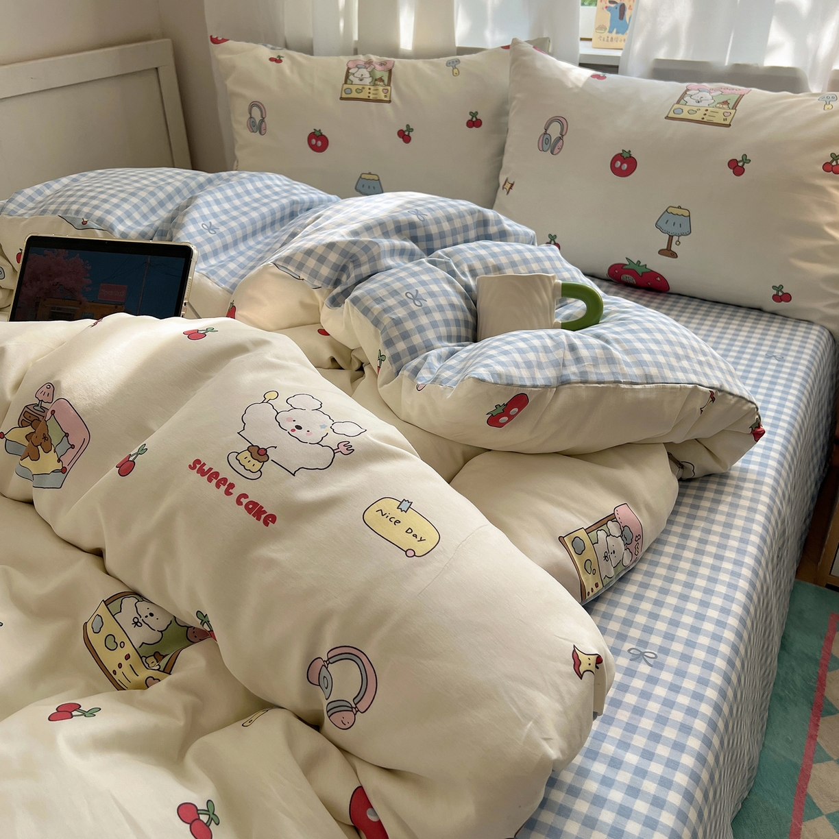 91家纺网 家纺一手货源 找家纺 六巷胡同 2025新款INS卡通减龄可爱风全棉四件套（开学季系列） 狗狗甜品屋