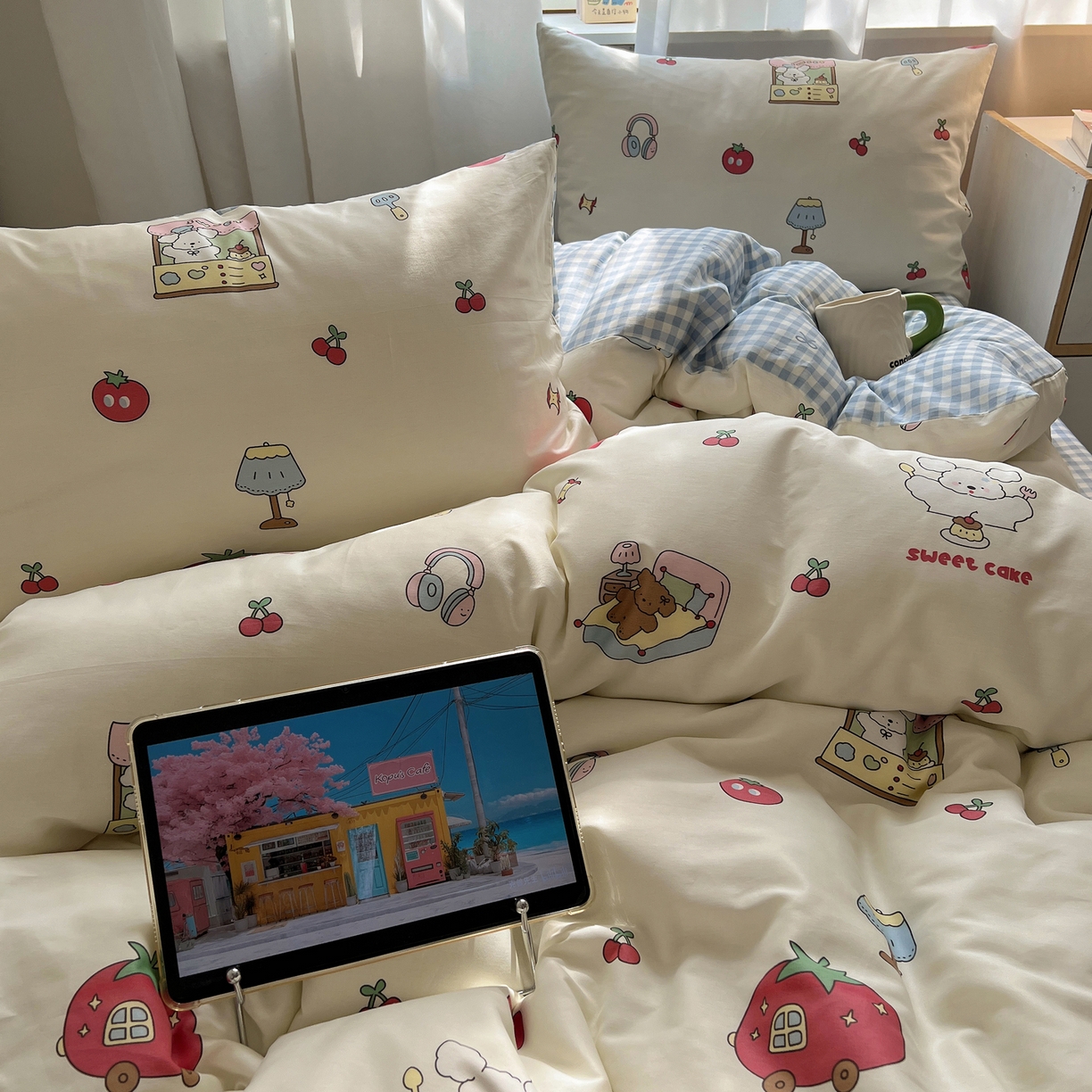 91家纺网 家纺一手货源 找家纺 六巷胡同 2025新款INS卡通减龄可爱风全棉四件套（开学季系列） 狗狗甜品屋