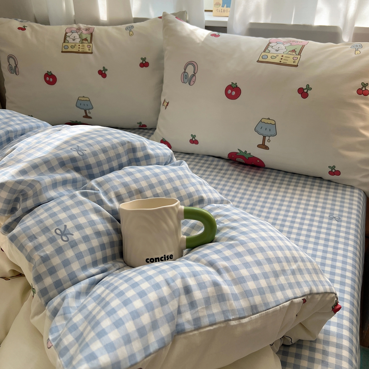 91家纺网 家纺一手货源 找家纺 六巷胡同 2025新款INS卡通减龄可爱风全棉四件套（开学季系列） 狗狗甜品屋