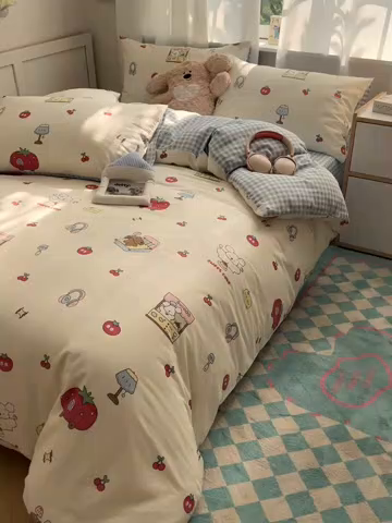 91家纺网 家纺一手货源 找家纺 六巷胡同 2025新款INS卡通减龄可爱风全棉四件套（开学季系列） 狗狗甜品屋