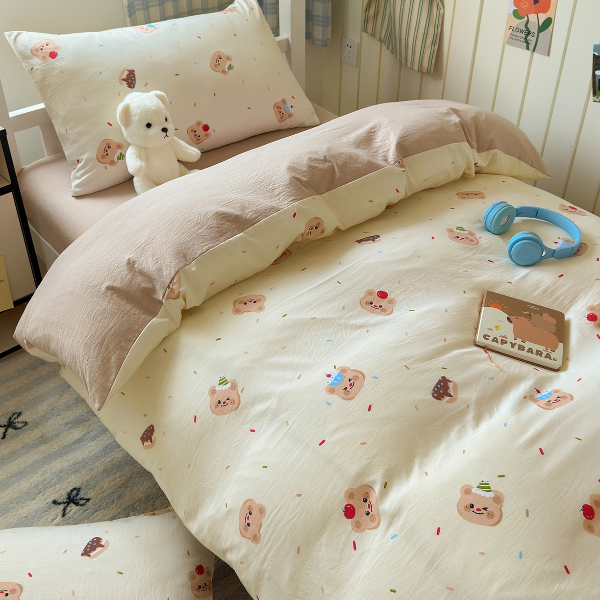 91家纺网 家纺一手货源 找家纺 沐芷 2025 开学季学生宿舍三件套 水洗棉四件套被套床单 蛋糕熊熊