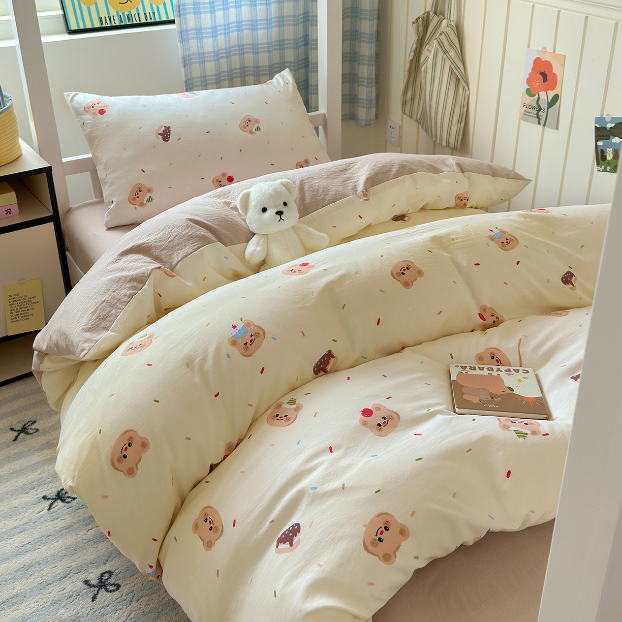 91家纺网 家纺一手货源 找家纺 沐芷 2025 开学季学生宿舍三件套 水洗棉四件套被套床单 蛋糕熊熊
