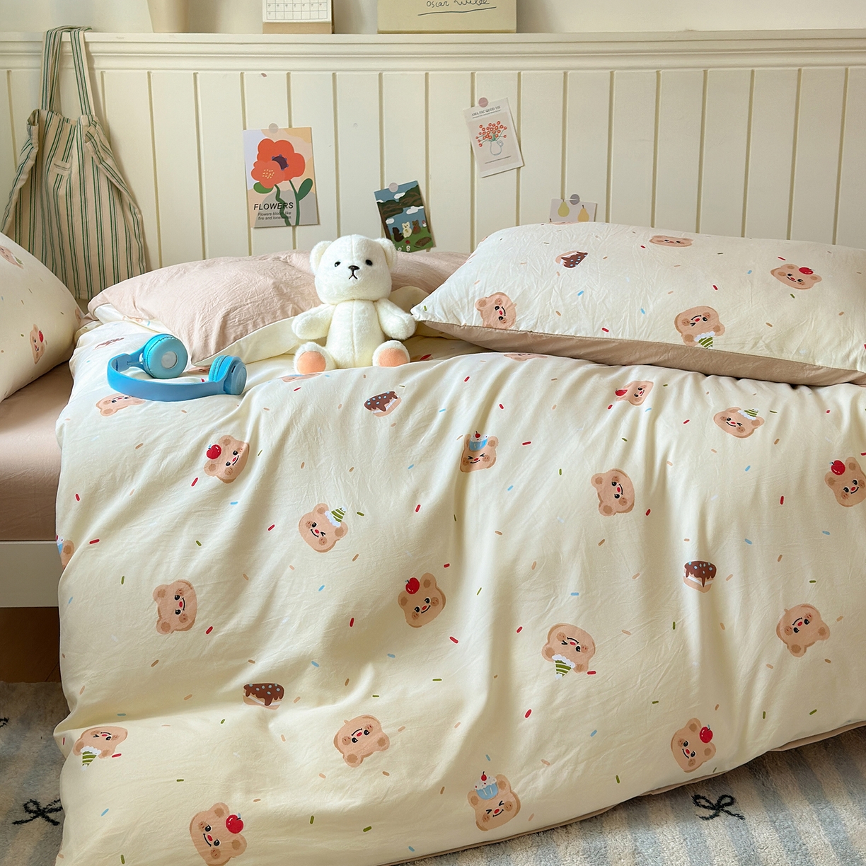 91家纺网 家纺一手货源 找家纺 沐芷 2025 开学季学生宿舍三件套 水洗棉四件套被套床单 蛋糕熊熊