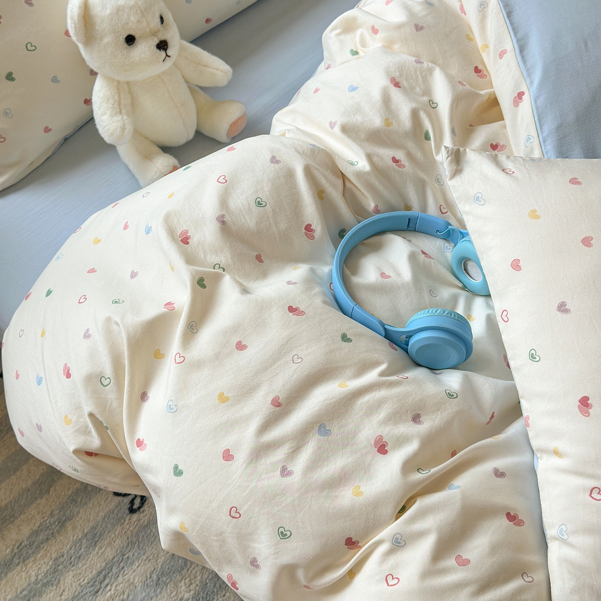 91家纺网 家纺一手货源 找家纺 沐芷 2025 开学季学生宿舍三件套 水洗棉四件套被套床单 爱情手礼