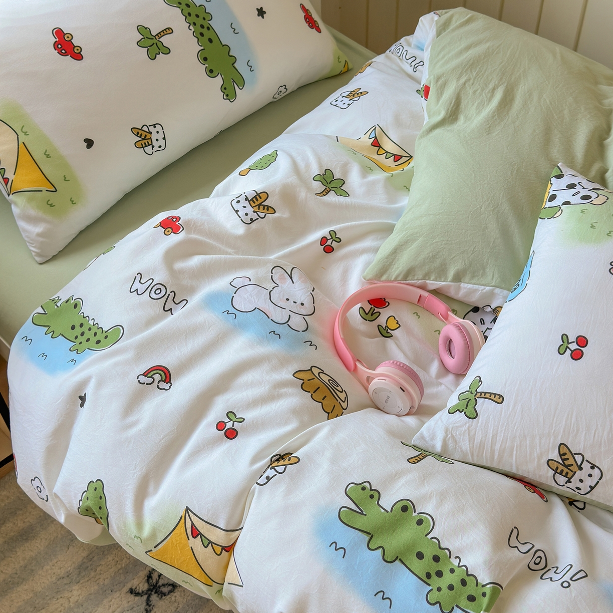 91家纺网 家纺一手货源 找家纺 沐芷 2025 开学季学生宿舍三件套 水洗棉四件套被套床单 动物农场