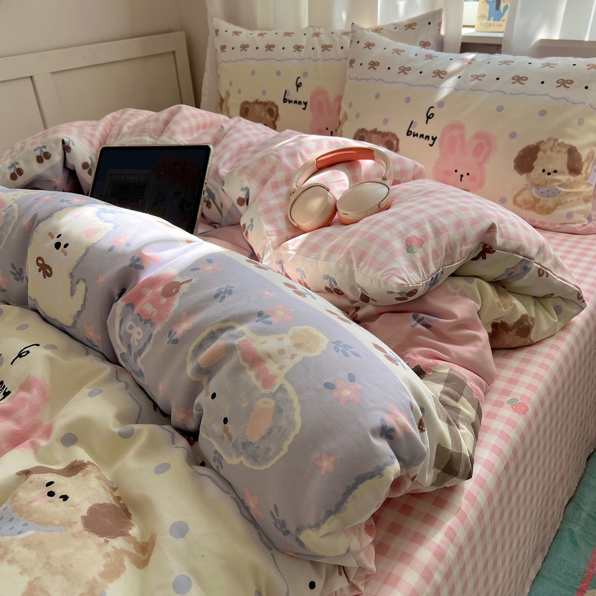 91家纺网 家纺一手货源 找家纺 六巷胡同 2025新款INS卡通减龄可爱风全棉四件套（开学季系列） 涂鸦动物集