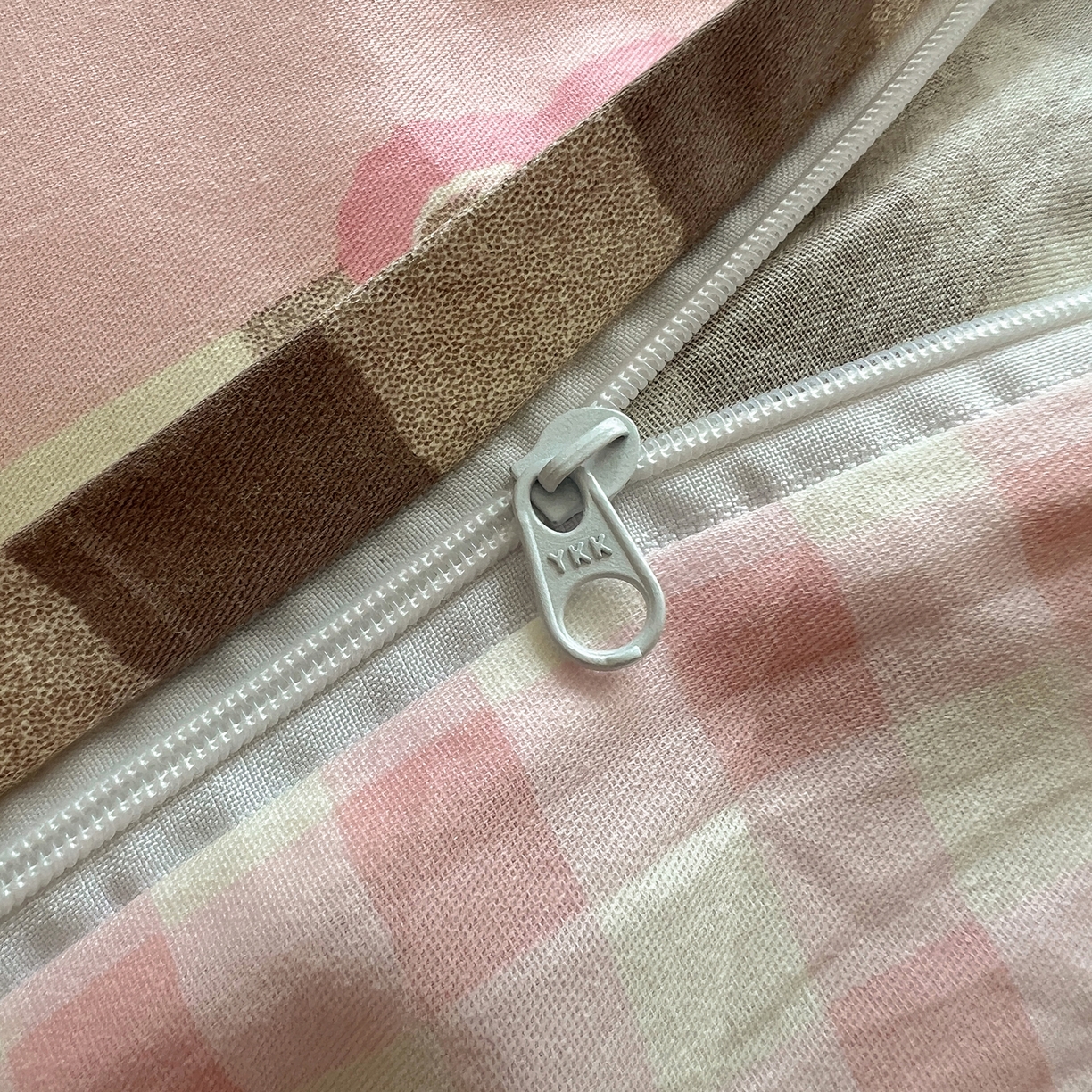 91家纺网 家纺一手货源 找家纺 六巷胡同 2025新款INS卡通减龄可爱风全棉四件套（开学季系列） 涂鸦动物集