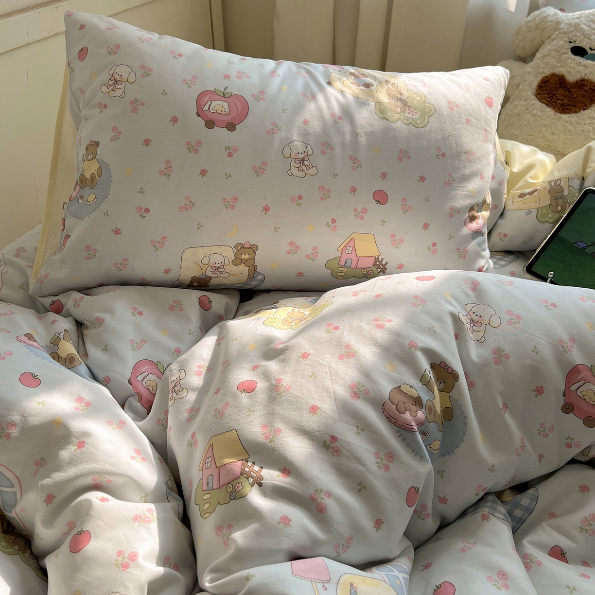 91家纺网 家纺一手货源 找家纺 六巷胡同 2025新款INS卡通减龄可爱风全棉四件套（开学季系列） 卧室碎花熊