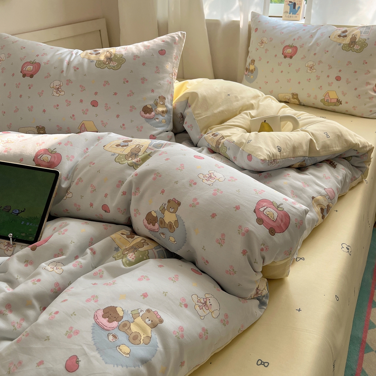 91家纺网 家纺一手货源 找家纺 六巷胡同 2025新款INS卡通减龄可爱风全棉四件套（开学季系列） 卧室碎花熊