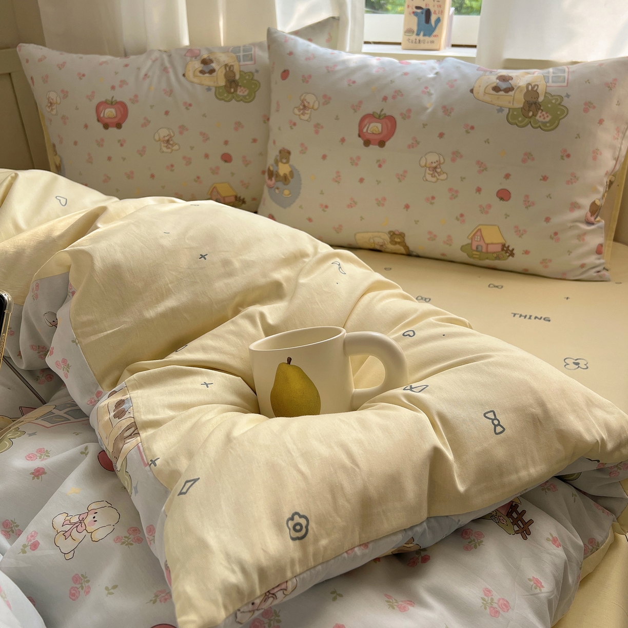91家纺网 家纺一手货源 找家纺 六巷胡同 2025新款INS卡通减龄可爱风全棉四件套（开学季系列） 卧室碎花熊