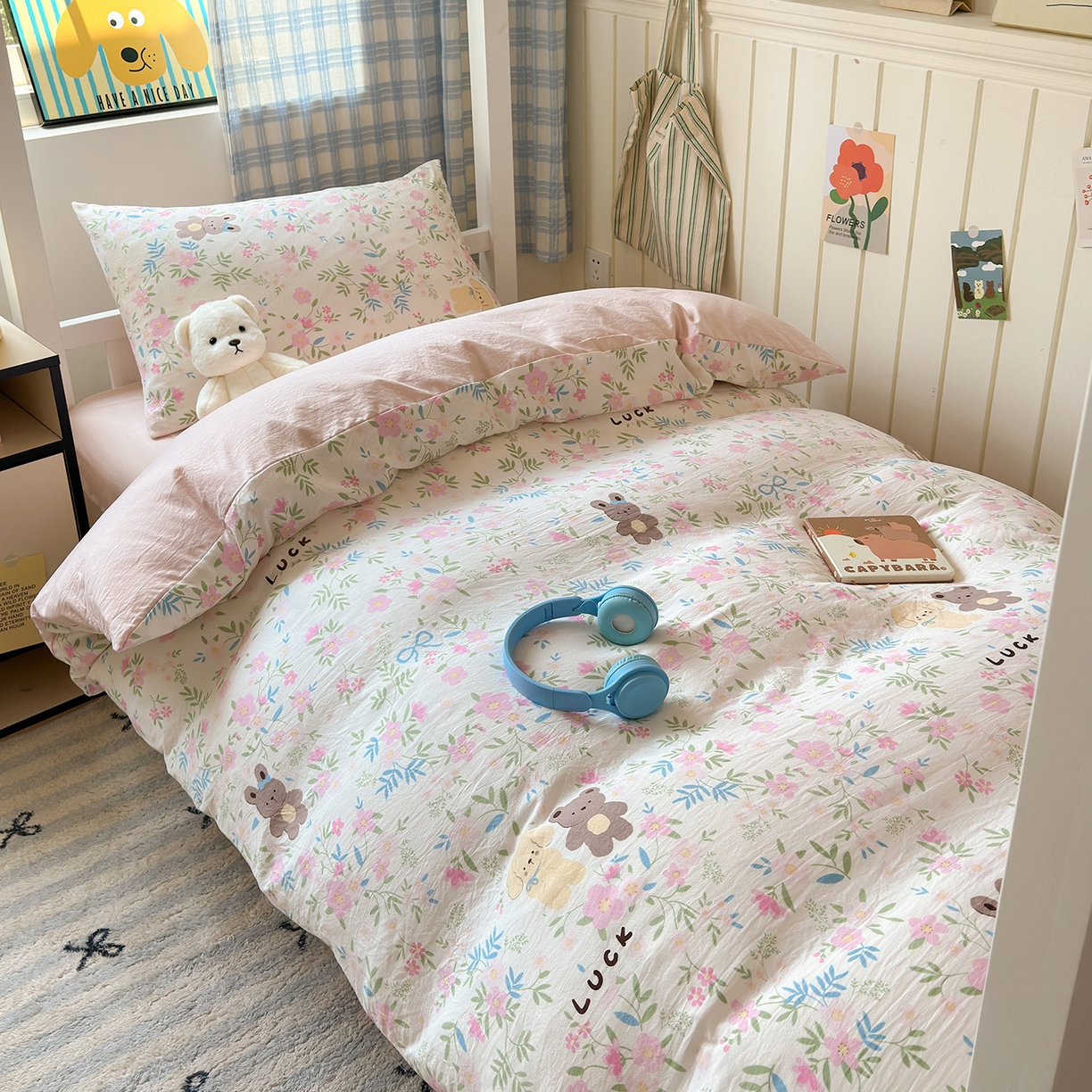 91家纺网 家纺一手货源 找家纺 沐芷 2025 开学季学生宿舍三件套 水洗棉四件套被套床单 花仙兔兔