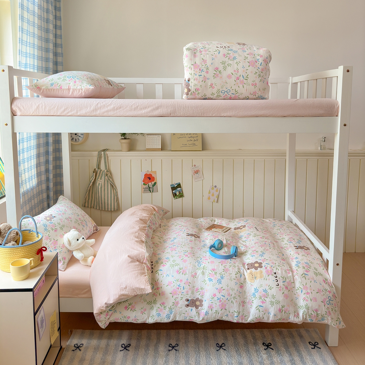 91家纺网 家纺一手货源 找家纺 沐芷 2025 开学季学生宿舍三件套 水洗棉四件套被套床单 花仙兔兔