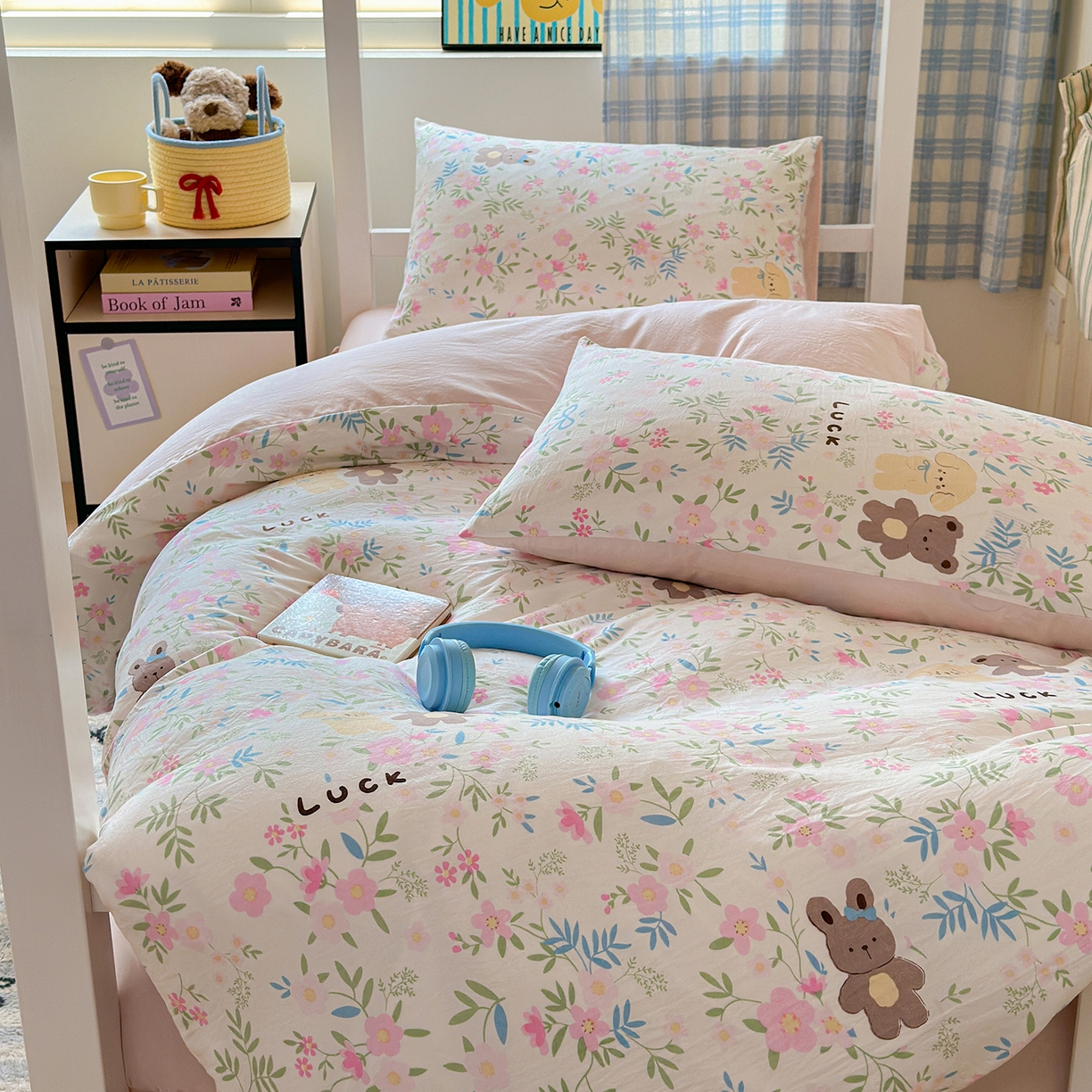 91家纺网 家纺一手货源 找家纺 沐芷 2025 开学季学生宿舍三件套 水洗棉四件套被套床单 花仙兔兔