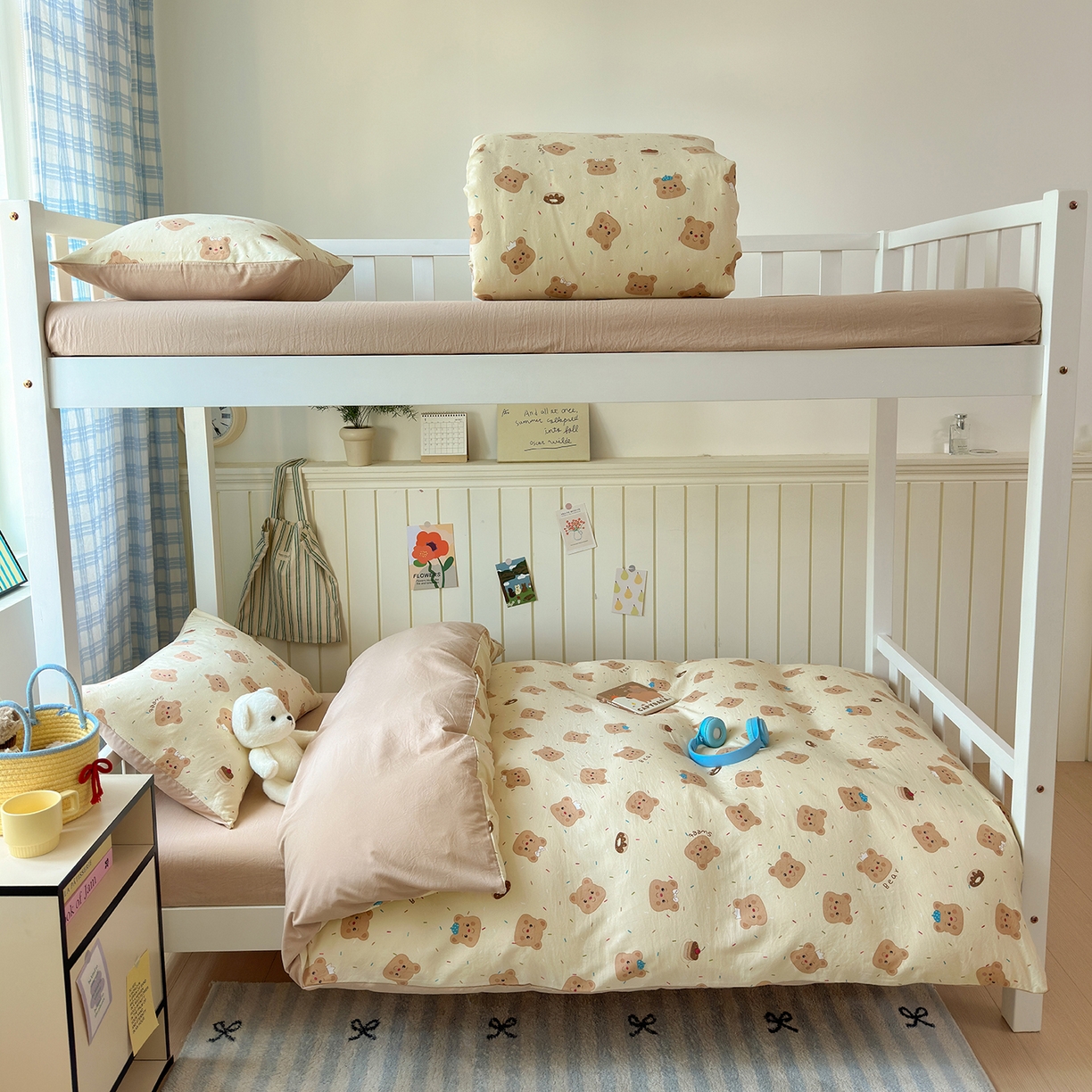 91家纺网 家纺一手货源 找家纺 沐芷 2025 开学季学生宿舍三件套 水洗棉四件套被套床单 黄油小熊