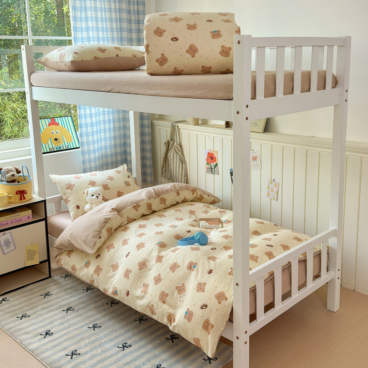 91家纺网 家纺一手货源 找家纺 沐芷 2025 开学季学生宿舍三件套 水洗棉四件套被套床单 黄油小熊