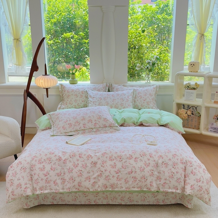 91家纺网 家纺一手货源 找家纺 （总）铭博家纺 2025新款直播爆款100%全棉吊边一字绣工艺款13070印花全棉四件套