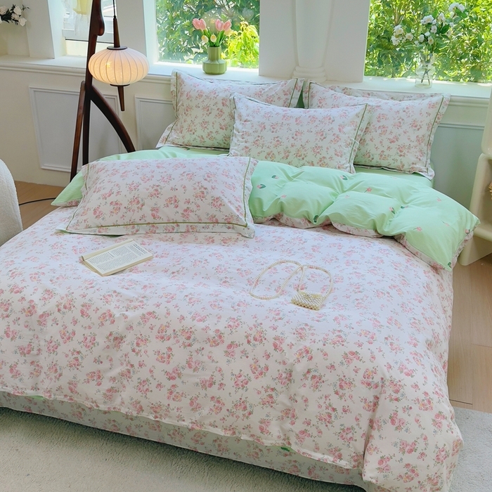 91家纺网 家纺一手货源 找家纺 （总）铭博家纺 2025新款直播爆款100%全棉吊边一字绣工艺款13070印花全棉四件套