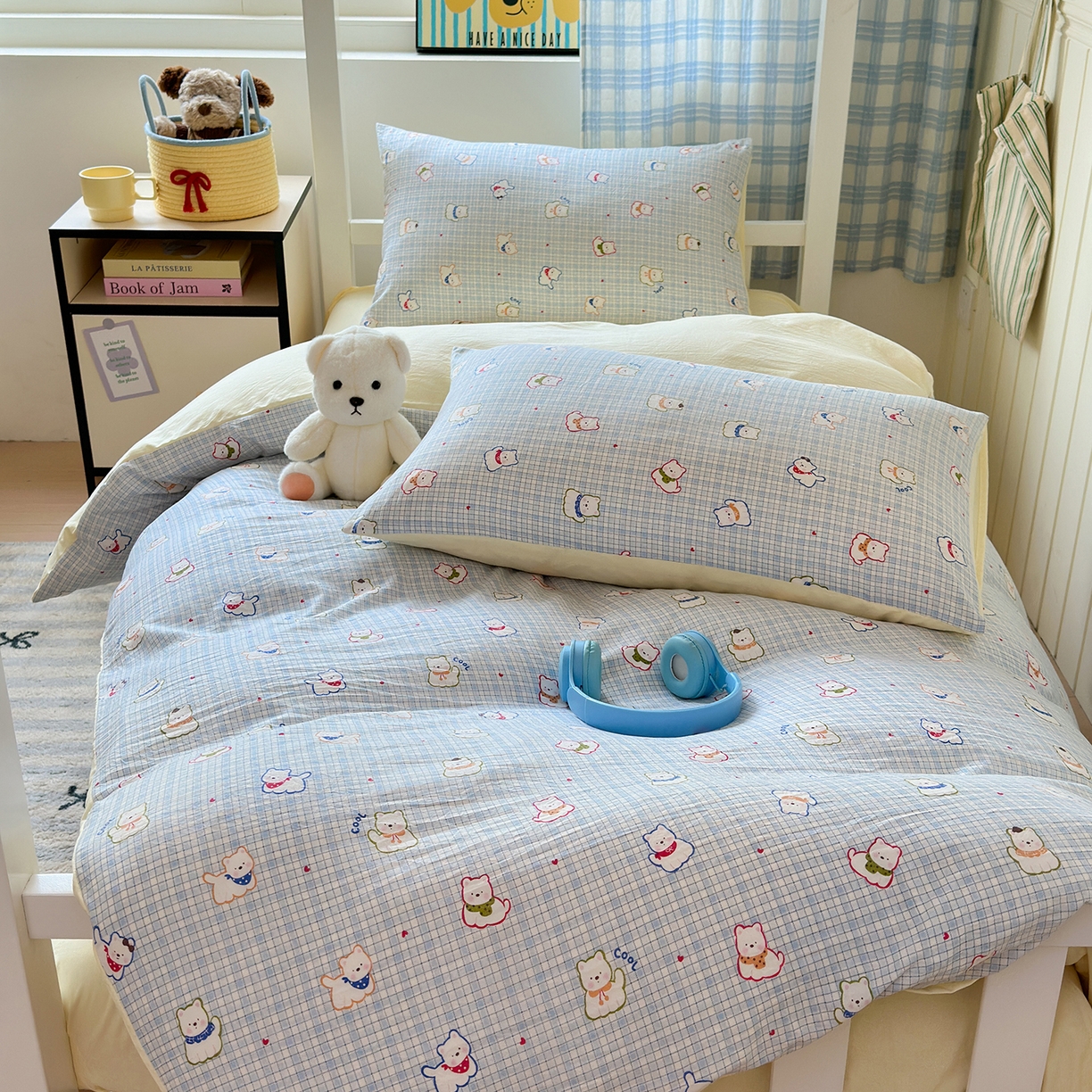 91家纺网 家纺一手货源 找家纺 沐芷 2025 开学季学生宿舍三件套 水洗棉四件套被套床单 蓝格西高地