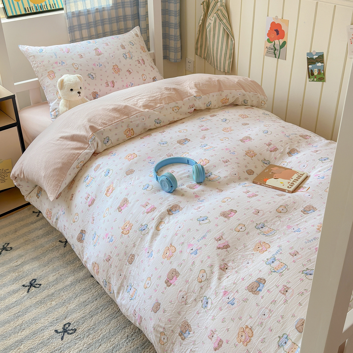 91家纺网 家纺一手货源 找家纺 沐芷 2025 开学季学生宿舍三件套 水洗棉四件套被套床单 萌狗花花