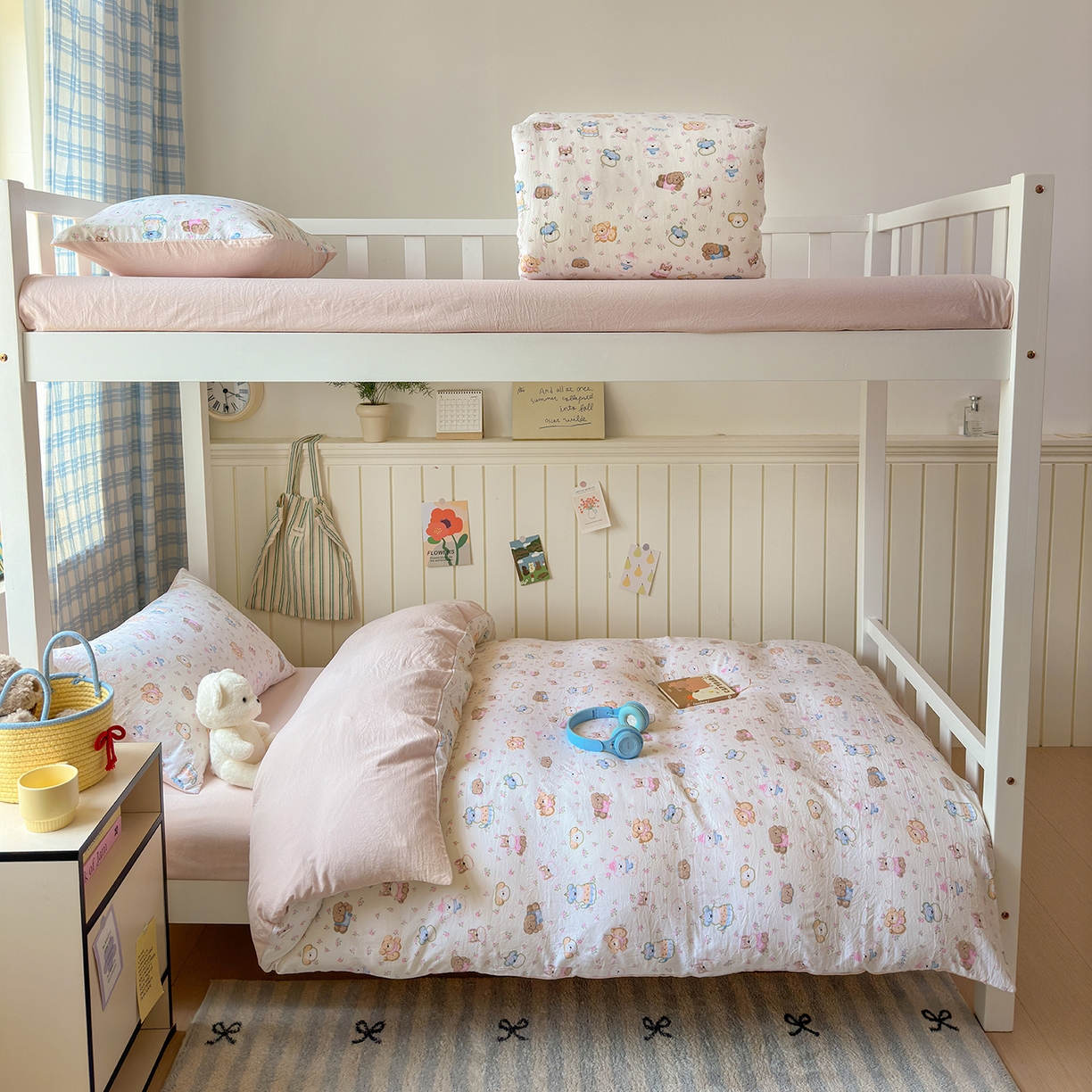 91家纺网 家纺一手货源 找家纺 沐芷 2025 开学季学生宿舍三件套 水洗棉四件套被套床单 萌狗花花