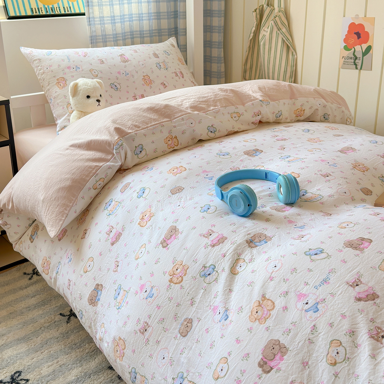 91家纺网 家纺一手货源 找家纺 沐芷 2025 开学季学生宿舍三件套 水洗棉四件套被套床单 萌狗花花