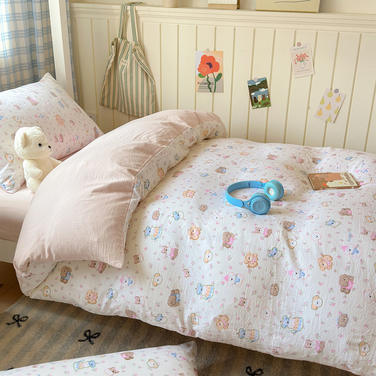 91家纺网 家纺一手货源 找家纺 沐芷 2025 开学季学生宿舍三件套 水洗棉四件套被套床单 萌狗花花