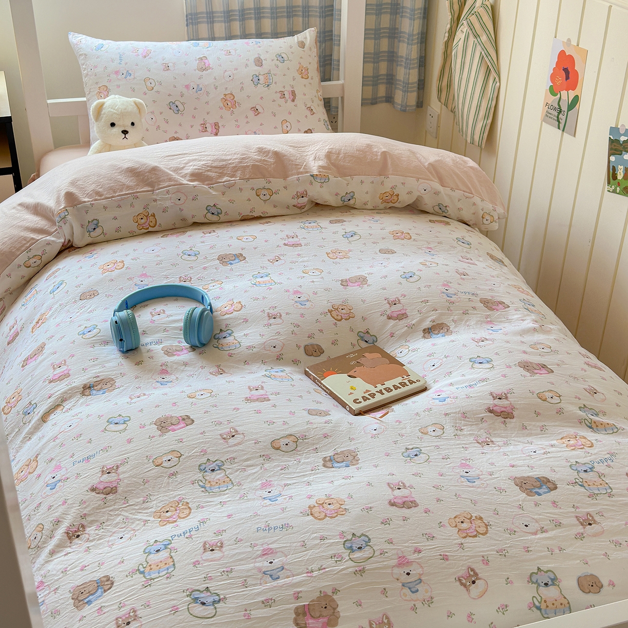 91家纺网 家纺一手货源 找家纺 沐芷 2025 开学季学生宿舍三件套 水洗棉四件套被套床单 萌狗花花