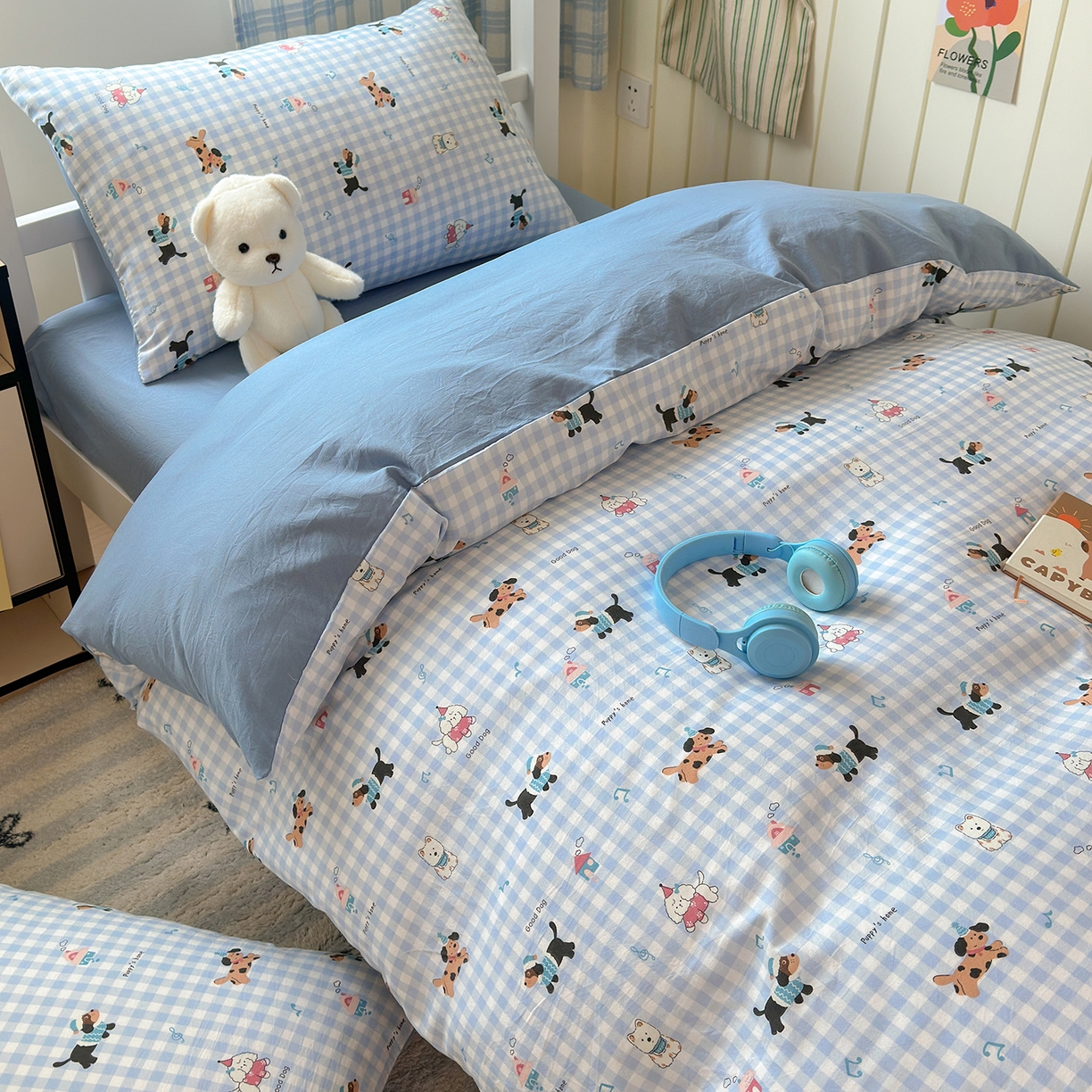 91家纺网 家纺一手货源 找家纺 沐芷 2025 开学季学生宿舍三件套 水洗棉四件套被套床单 汪星蓝町