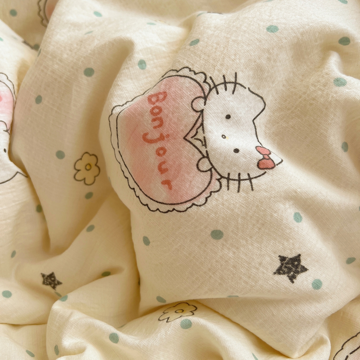 91家纺网 家纺一手货源 找家纺 繁花家居 2025新款木棉爆款学生床三件套四件套跑量款 爱心喵-白