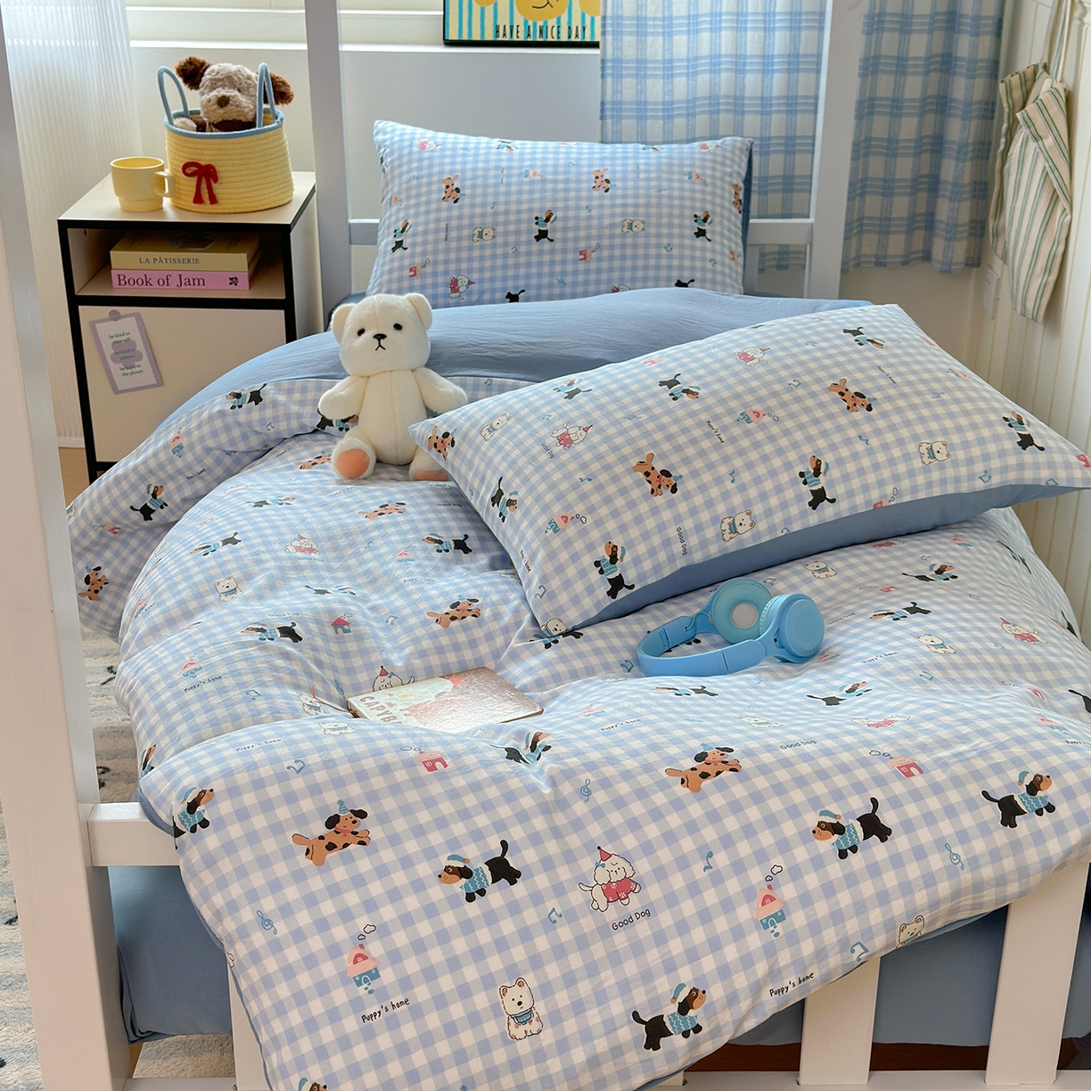 91家纺网 家纺一手货源 找家纺 沐芷 2025 开学季学生宿舍三件套 水洗棉四件套被套床单 汪星蓝町