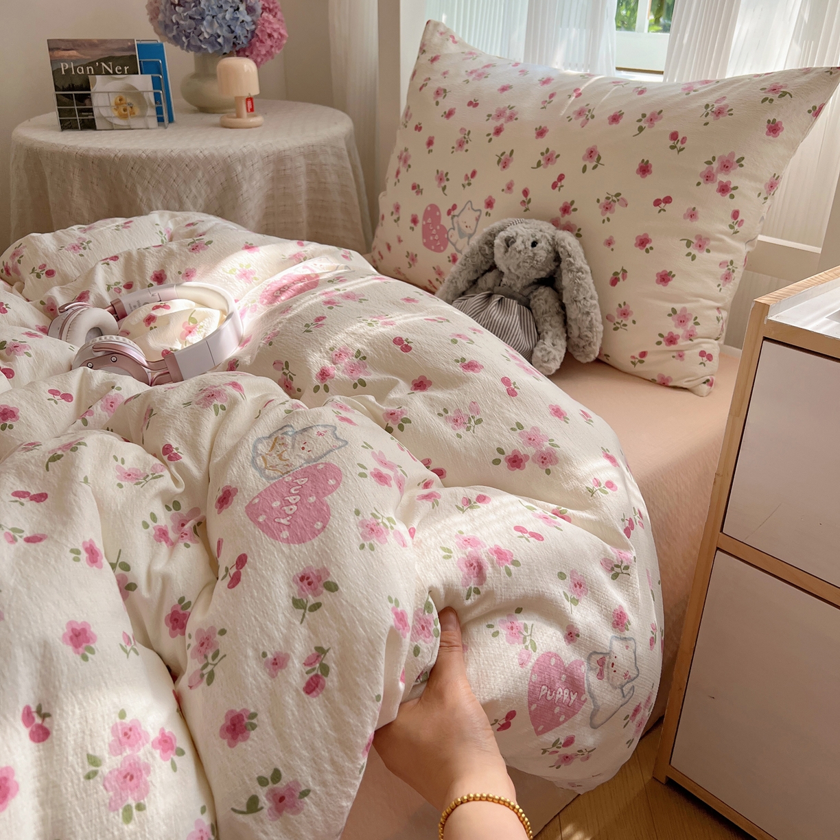 91家纺网 家纺一手货源 找家纺 繁花家居 2025新款木棉爆款学生床三件套四件套跑量款 花花狗