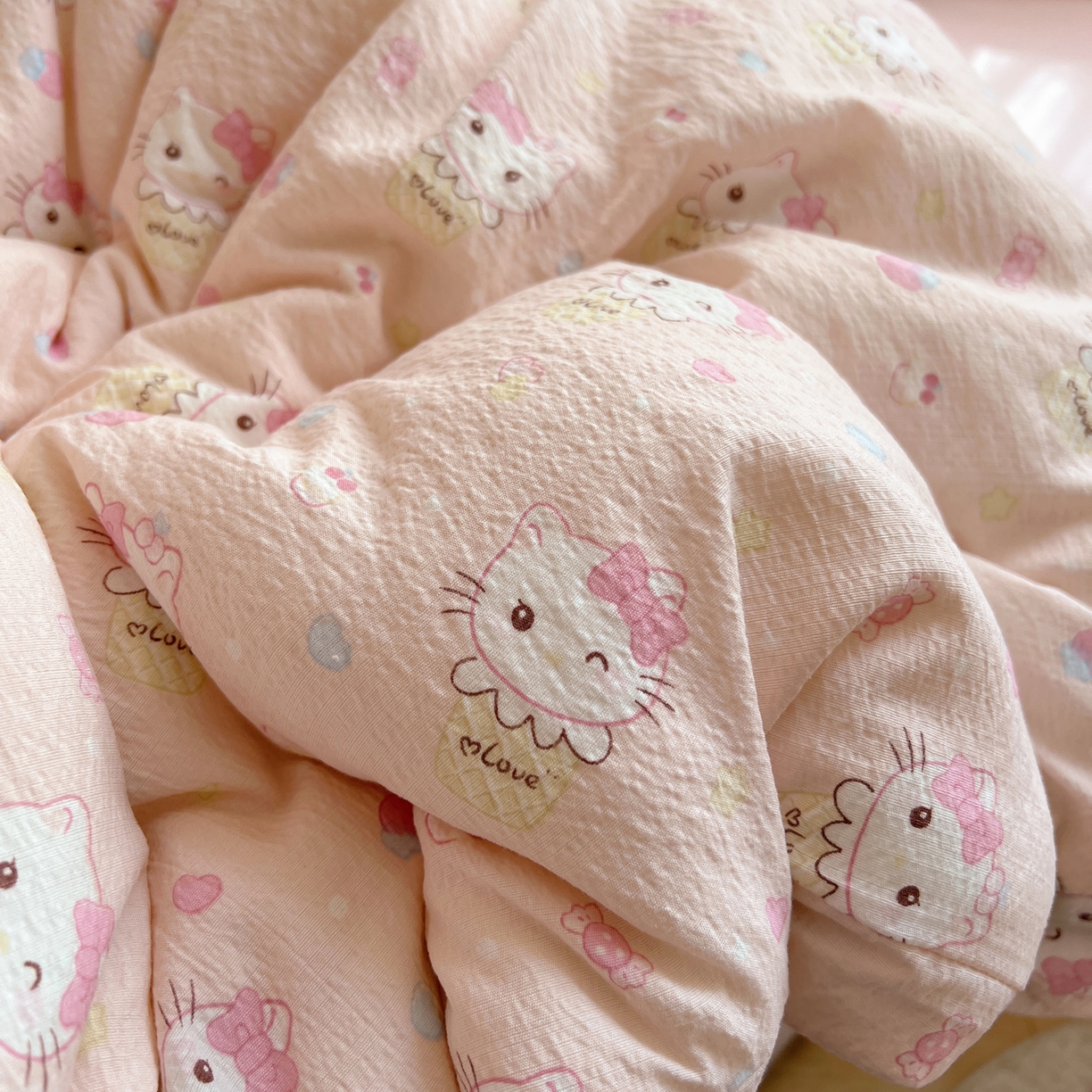 91家纺网 家纺一手货源 找家纺 繁花家居 2025新款木棉爆款学生床三件套四件套跑量款 甜筒小喵-粉