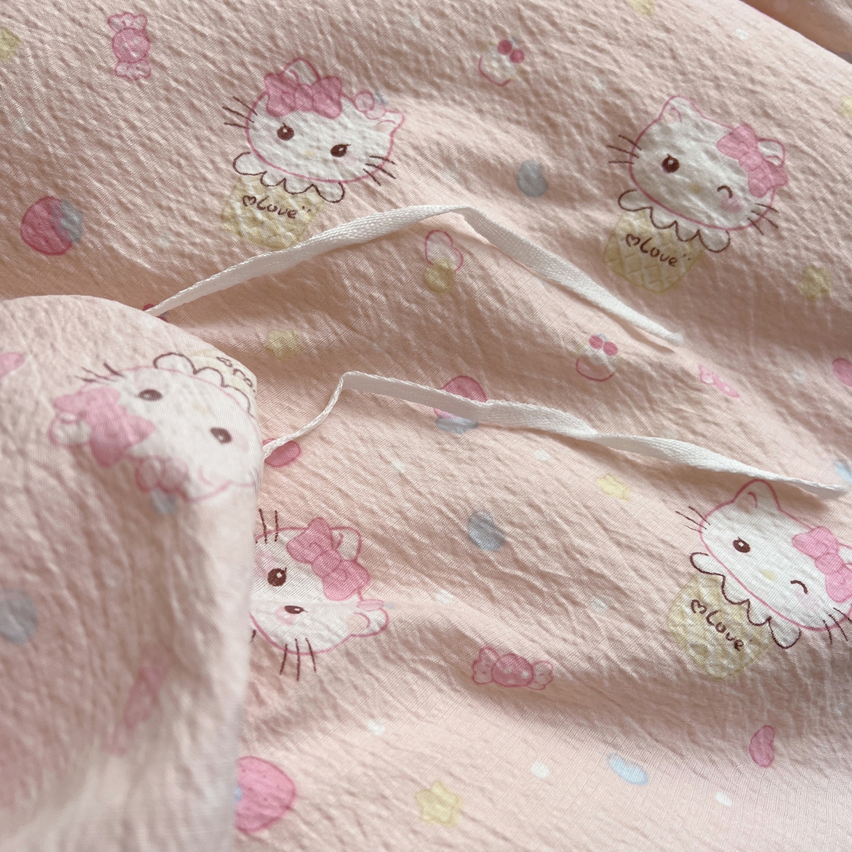 91家纺网 家纺一手货源 找家纺 繁花家居 2025新款木棉爆款学生床三件套四件套跑量款 甜筒小喵-粉