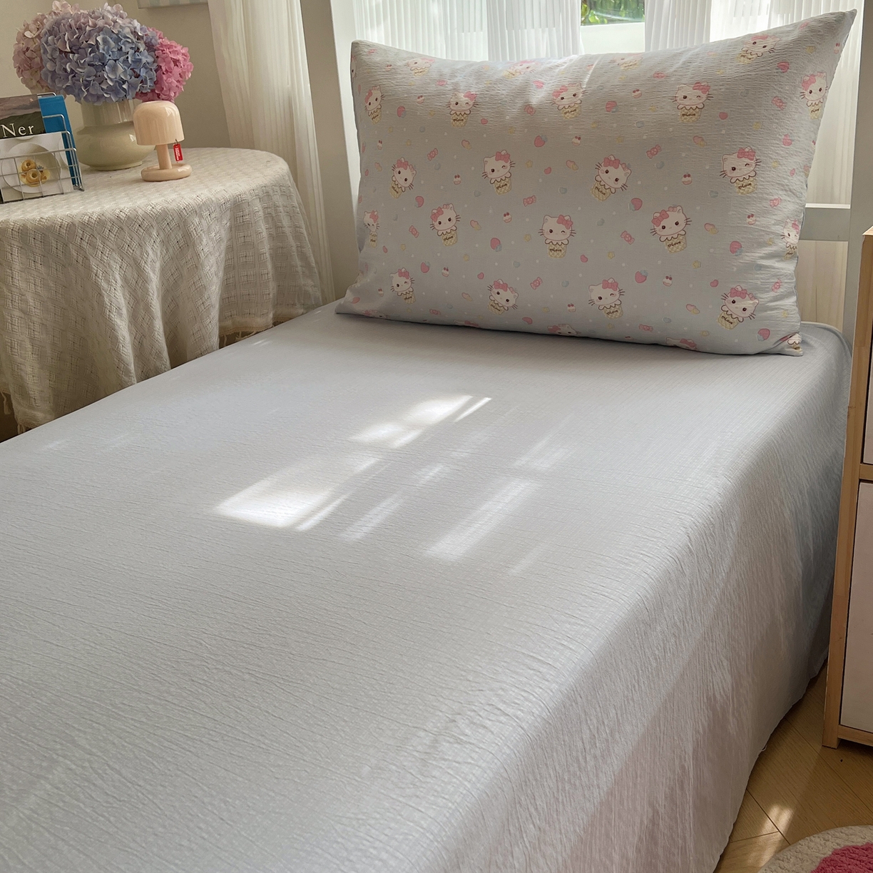 91家纺网 家纺一手货源 找家纺 繁花家居 2025新款木棉爆款学生床三件套四件套跑量款 甜筒小喵-蓝