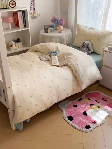 91家纺网 家纺一手货源 找家纺 繁花家居 2025新款木棉爆款学生床三件套四件套跑量款 心结蓝