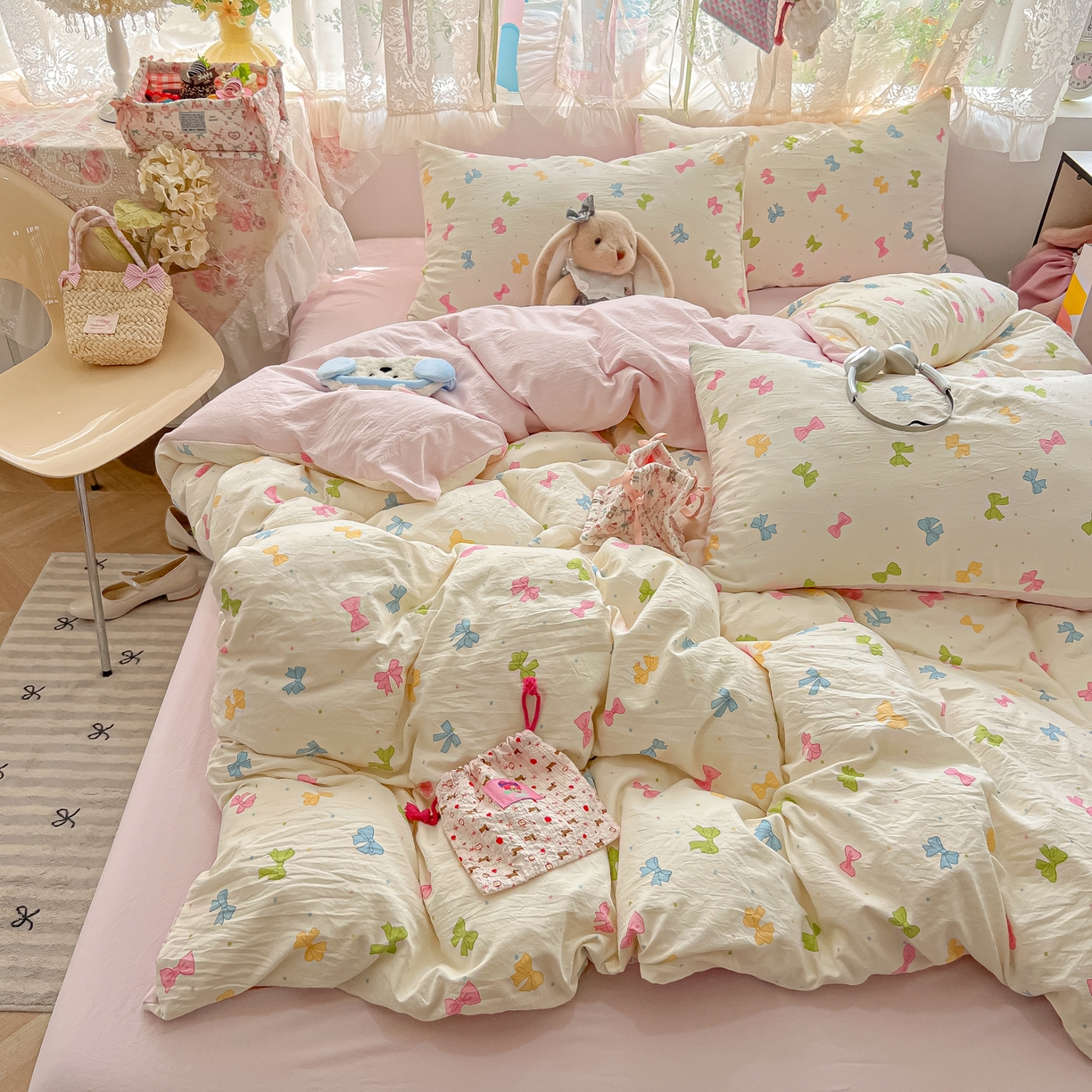 91家纺网 家纺一手货源 找家纺 盼季家纺 2025新款A类水洗棉印花双拼床上用品四件套学生宿舍床笠三件套 简单款-蝴蝶点点