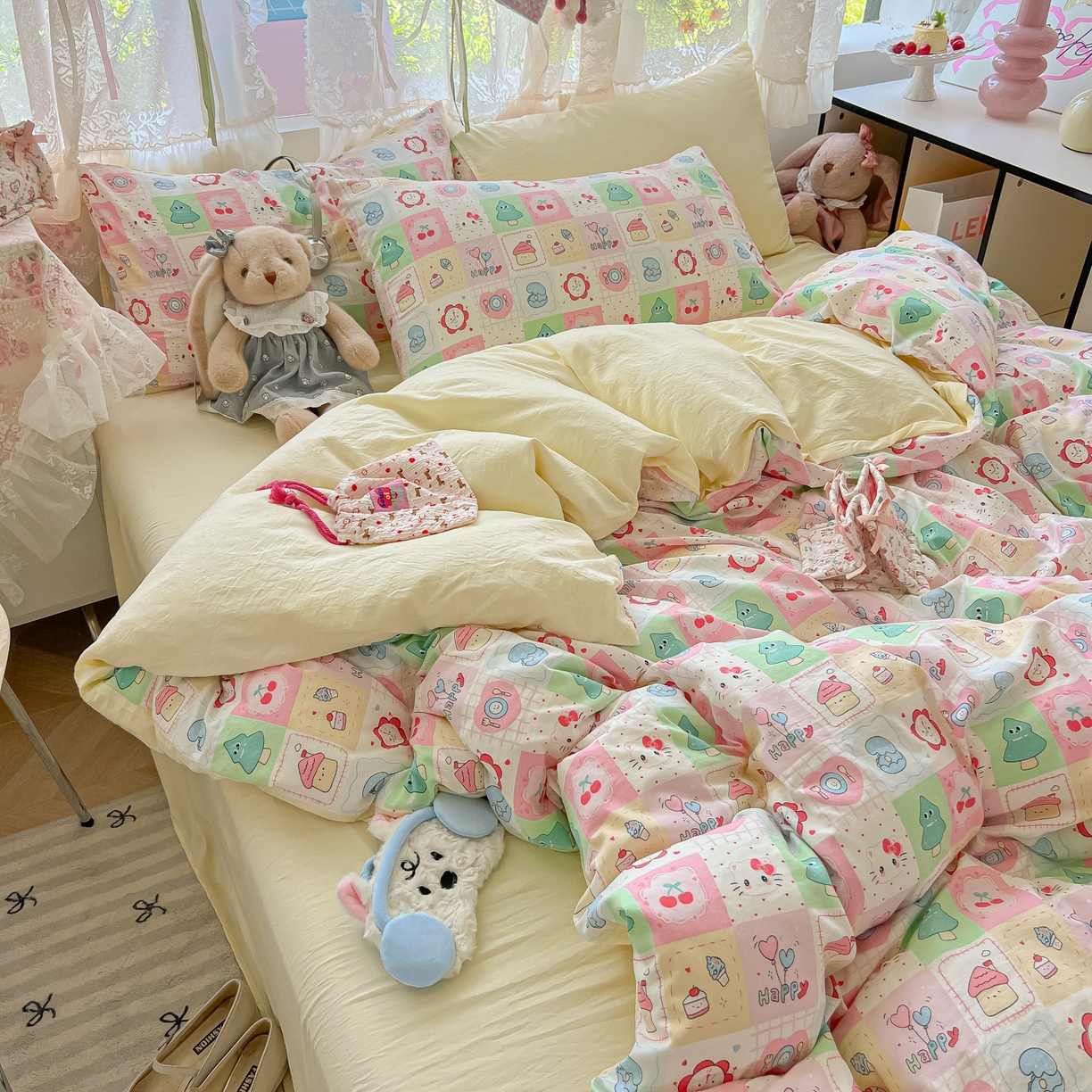 91家纺网 家纺一手货源 找家纺 盼季家纺 2025新款A类水洗棉印花双拼床上用品四件套学生宿舍床笠三件套 简单款-方方乐园