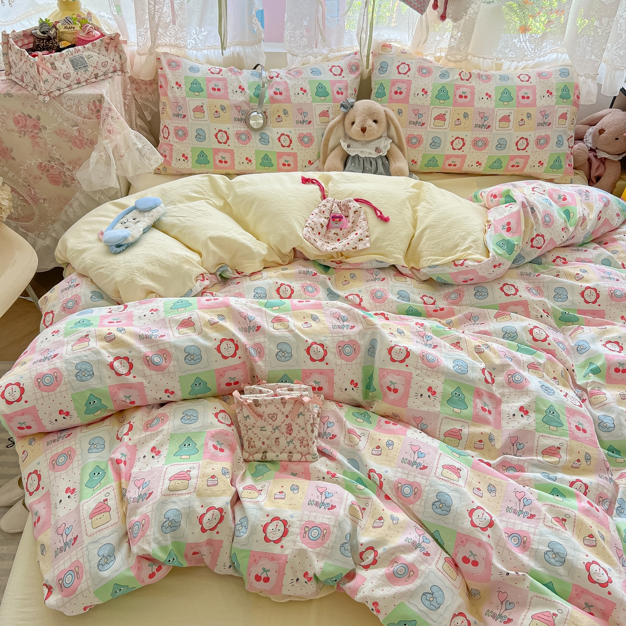 91家纺网 家纺一手货源 找家纺 盼季家纺 2025新款A类水洗棉印花双拼床上用品四件套学生宿舍床笠三件套 简单款-方方乐园