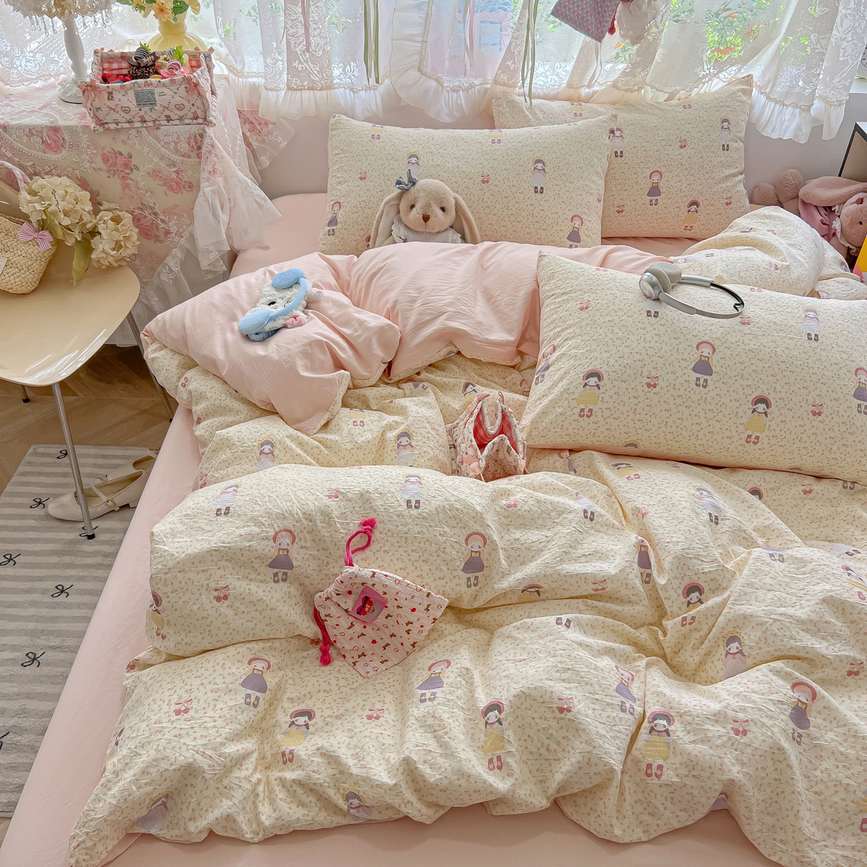 91家纺网 家纺一手货源 找家纺 盼季家纺 2025新款A类水洗棉印花双拼床上用品四件套学生宿舍床笠三件套 简单款-邻家女孩