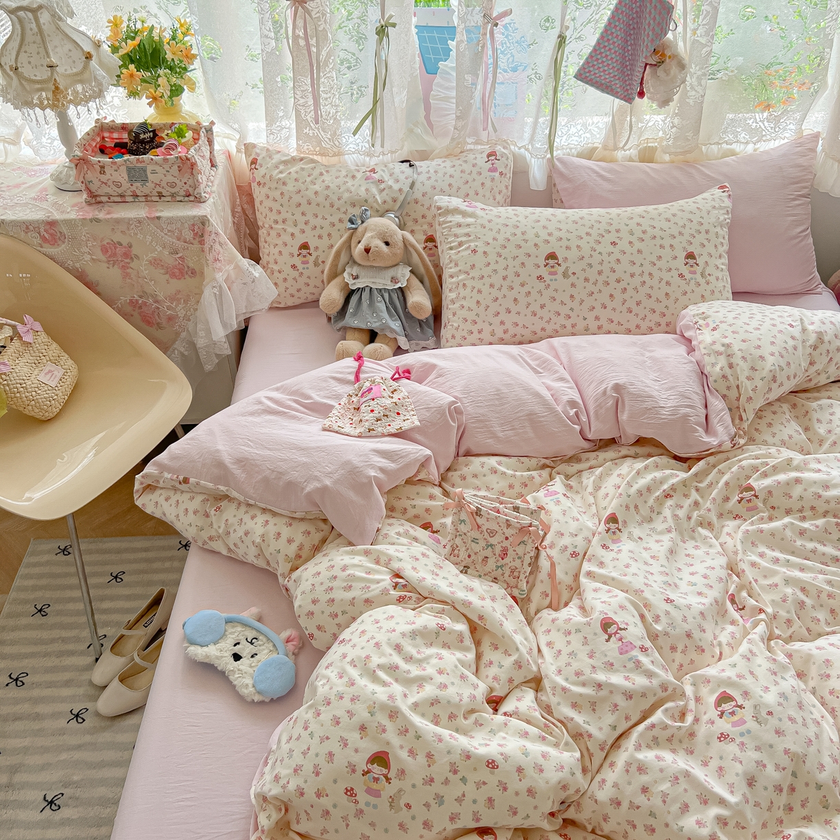 91家纺网 家纺一手货源 找家纺 盼季家纺 2025新款A类水洗棉印花双拼床上用品四件套学生宿舍床笠三件套 简单款-萌妹
