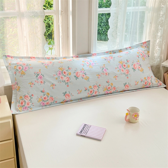 91家纺网 家纺一手货源 找家纺 圣比熊 2025新款云感双层纱印花双人枕套情侣1.5m枕芯套1.8床枕头 繁花入梦