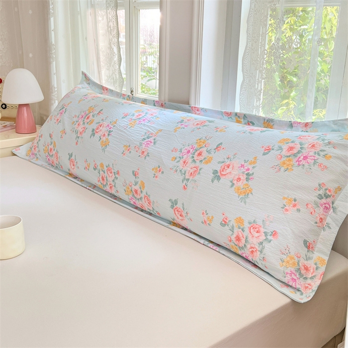 91家纺网 家纺一手货源 找家纺 圣比熊 2025新款云感双层纱印花双人枕套情侣1.5m枕芯套1.8床枕头 繁花入梦