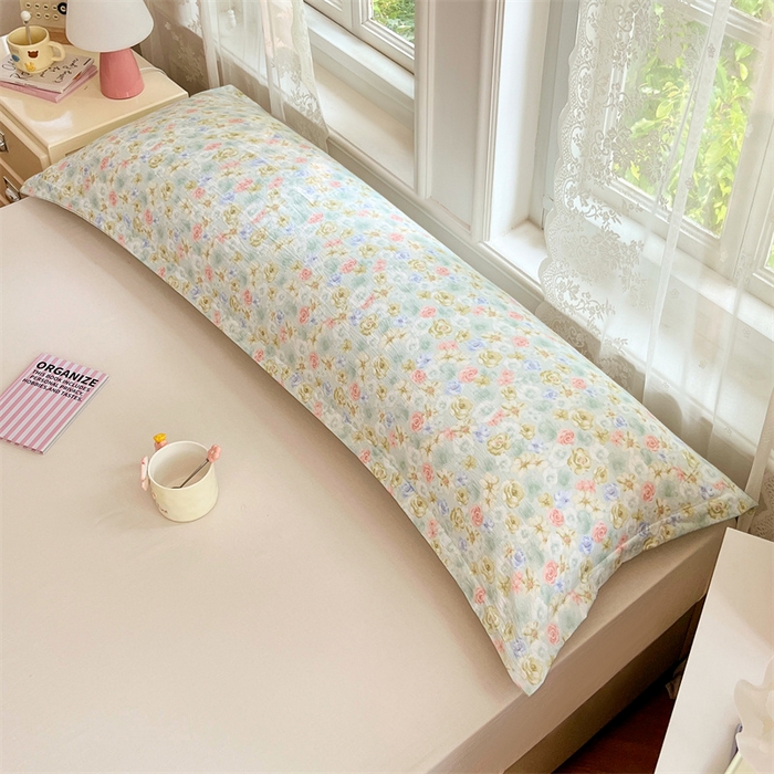 91家纺网 家纺一手货源 找家纺 圣比熊 2025新款云感双层纱印花双人枕套情侣1.5m枕芯套1.8床枕头 春日初见