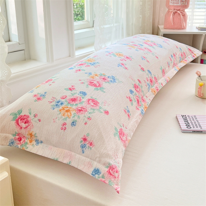 91家纺网 家纺一手货源 找家纺 圣比熊 2025新款云感双层纱印花双人枕套情侣1.5m枕芯套1.8床枕头 朝花夕拾