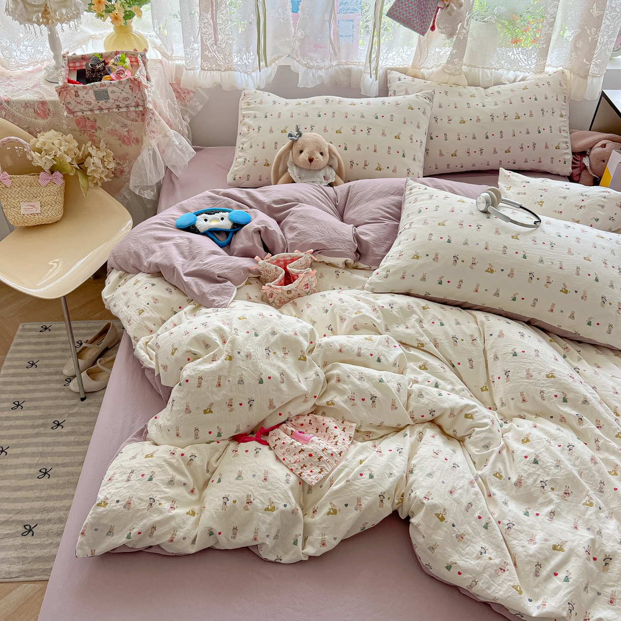 91家纺网 家纺一手货源 找家纺 盼季家纺 2025新款A类水洗棉印花双拼床上用品四件套学生宿舍床笠三件套 简单款-你好小兔