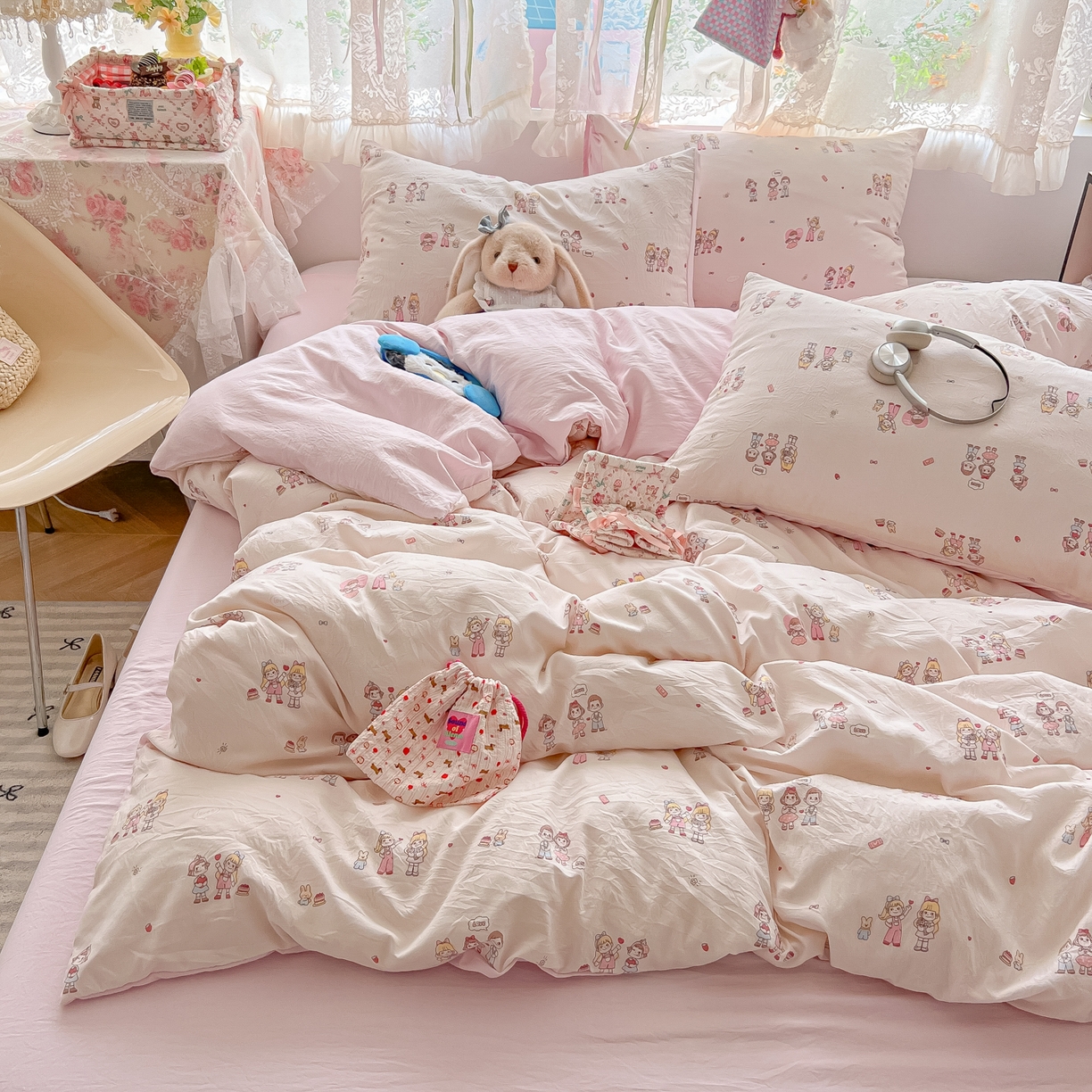 91家纺网 家纺一手货源 找家纺 盼季家纺 2025新款A类水洗棉印花双拼床上用品四件套学生宿舍床笠三件套 简单款-三个好朋友