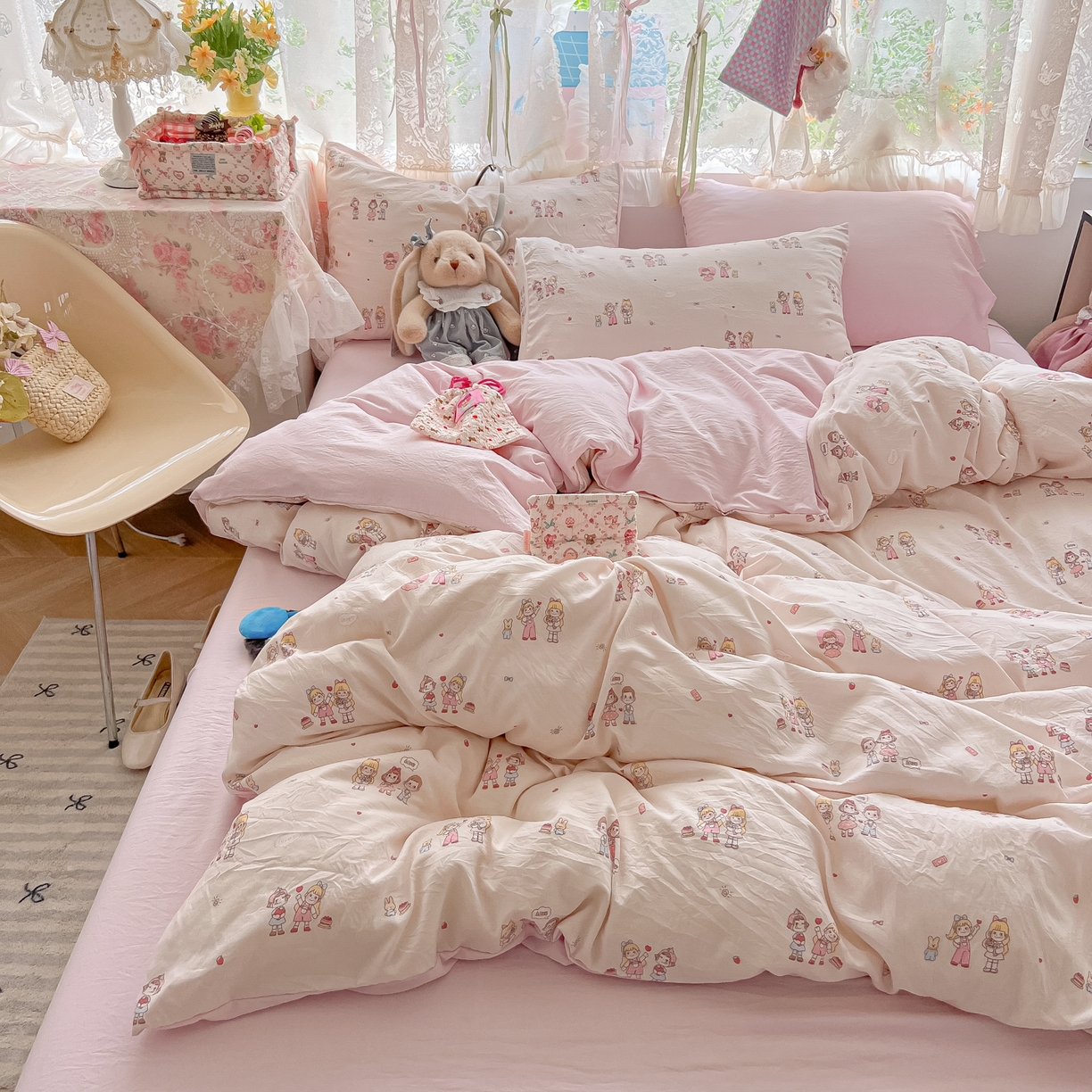 91家纺网 家纺一手货源 找家纺 盼季家纺 2025新款A类水洗棉印花双拼床上用品四件套学生宿舍床笠三件套 简单款-三个好朋友